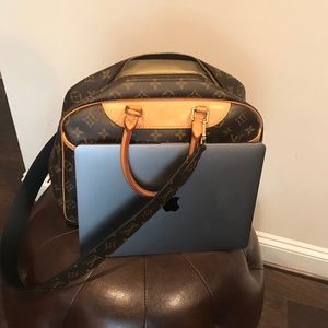 Louis Vuitton Deauville Monogram handbag